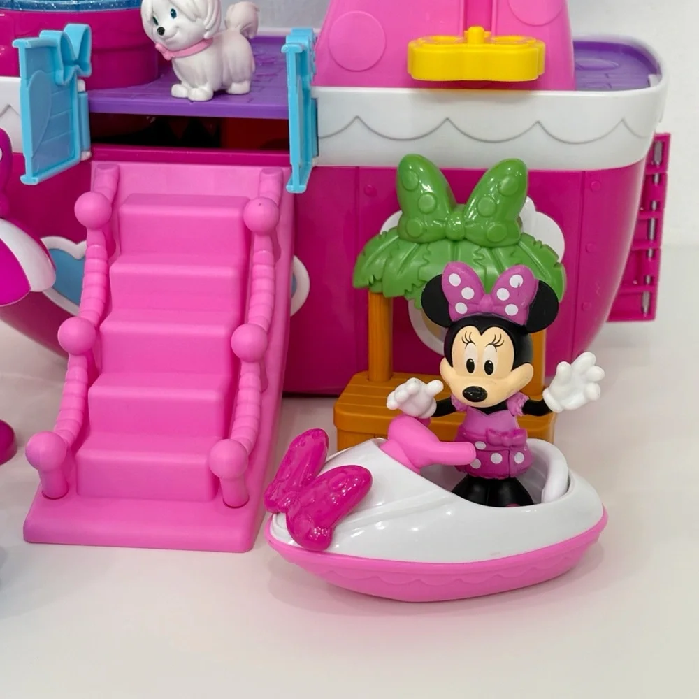 Disney Junior Minnie Mouse Bowdazzling Yacht Playset - Lights & Sound - Picture 12 of 12